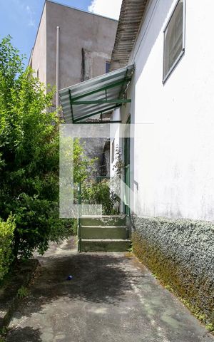 Casa à venda com 360m², 3 quartos e 1 vaga Casa à venda com 360m², 3 quartos e 1 vagaBarracão