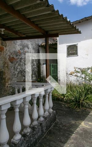 Casa à venda com 360m², 3 quartos e 1 vaga Casa à venda com 360m², 3 quartos e 1 vagaBarracão