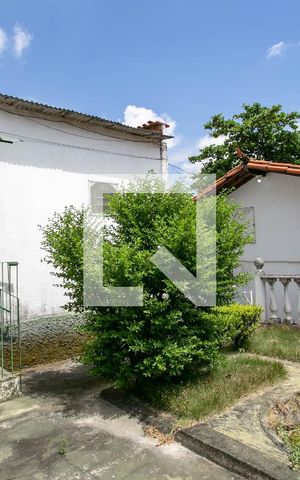 Casa à venda com 360m², 3 quartos e 1 vaga Casa à venda com 360m², 3 quartos e 1 vagaBarracão - Varanda