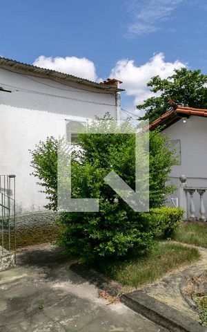 Casa à venda com 360m², 3 quartos e 1 vaga Casa à venda com 360m², 3 quartos e 1 vagaBarracão