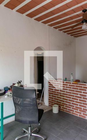 Casa à venda com 360m², 3 quartos e 1 vaga Casa à venda com 360m², 3 quartos e 1 vagaBarracão - Sala