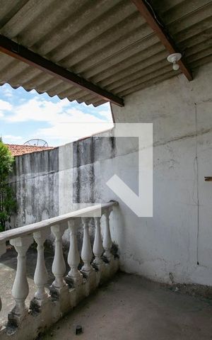 Casa à venda com 360m², 3 quartos e 1 vaga Casa à venda com 360m², 3 quartos e 1 vagaBarracão - Varanda