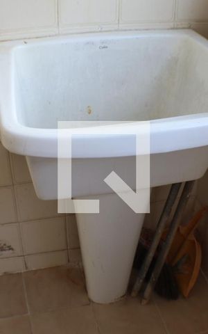 Apartamento à venda com 70m², 2 quartos e 1 vagaÁrea de Serviço