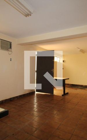 Casa à venda com 412m², 4 quartos e 5 vagasSalão Inferior