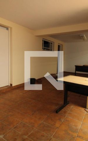 Casa à venda com 412m², 4 quartos e 5 vagasSalão Inferior