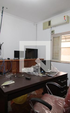 Casa à venda com 412m², 4 quartos e 5 vagasQuarto 4