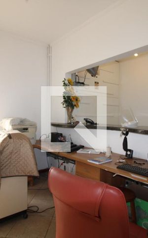 Casa à venda com 412m², 4 quartos e 5 vagasSala
