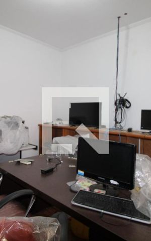 Casa à venda com 412m², 4 quartos e 5 vagasQuarto 4