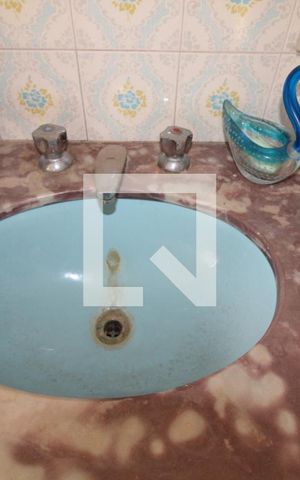Casa à venda com 412m², 4 quartos e 5 vagasBanheiro da Suíte