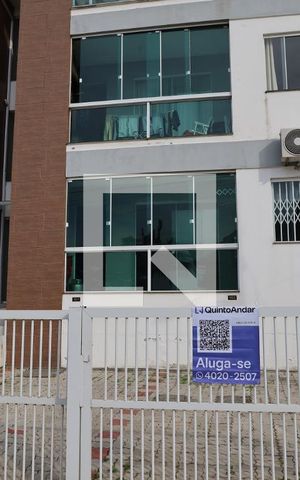 Apartamento para alugar com 80m², 2 quartos e 1 vagaFachada