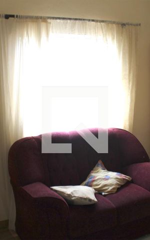 Casa à venda com 600m², 6 quartos e 1 vaga Casa à venda com 600m², 6 quartos e 1 vagaSala