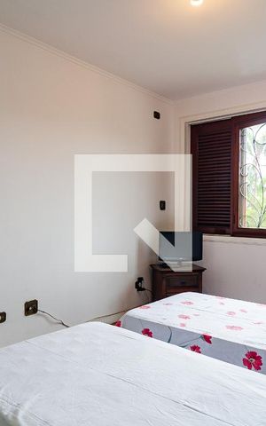 Casa para alugar com 400m², 4 quartos e 4 vagas Casa para alugar com 400m², 4 quartos e 4 vagasSuíte 2