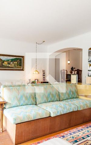 Casa para alugar com 400m², 4 quartos e 4 vagas Casa para alugar com 400m², 4 quartos e 4 vagasSala