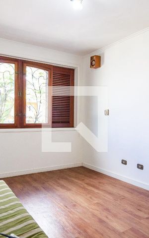 Casa para alugar com 400m², 4 quartos e 4 vagas Casa para alugar com 400m², 4 quartos e 4 vagasSuíte 4