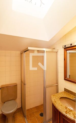 Casa para alugar com 400m², 4 quartos e 4 vagas Casa para alugar com 400m², 4 quartos e 4 vagasBanheiro Social 2