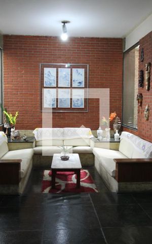 Casa à venda com 500m², 7 quartos e 4 vagasSala 3