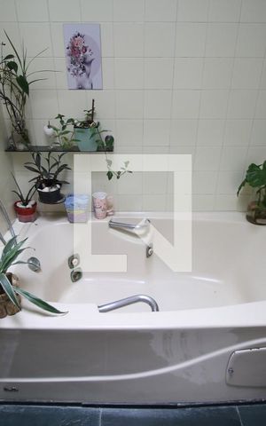 Casa à venda com 500m², 7 quartos e 4 vagasBanheira
