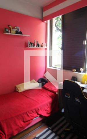 Casa à venda com 500m², 7 quartos e 4 vagasQuarto 3