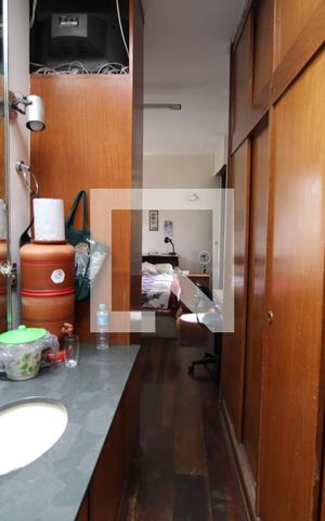 Casa à venda com 500m², 7 quartos e 4 vagasBanheiro da Suíte 1