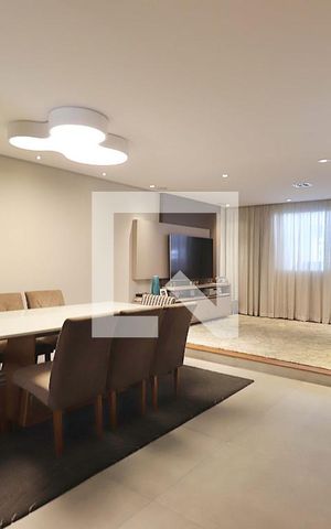 Casa à venda com 316m², 3 quartos e 6 vagasSala