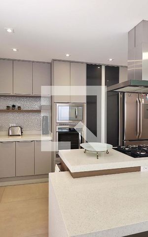 Casa à venda com 316m², 3 quartos e 6 vagasCozinha