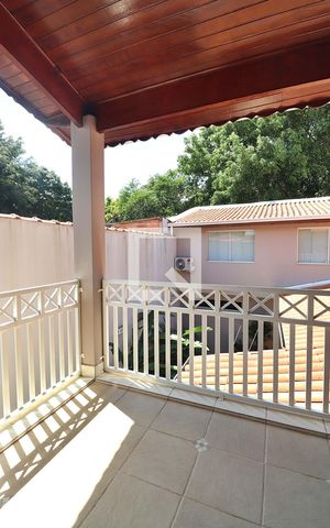 Casa à venda com 316m², 3 quartos e 6 vagasVaranda 