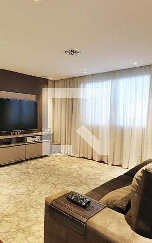 Casa à venda com 316m², 3 quartos e 6 vagasSala