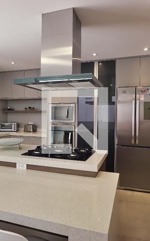 Casa à venda com 316m², 3 quartos e 6 vagasCozinha