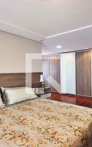 Casa à venda com 316m², 3 quartos e 6 vagasQuarto Suíte