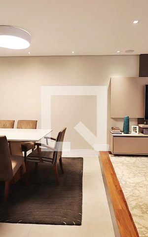 Casa à venda com 316m², 3 quartos e 6 vagasSala