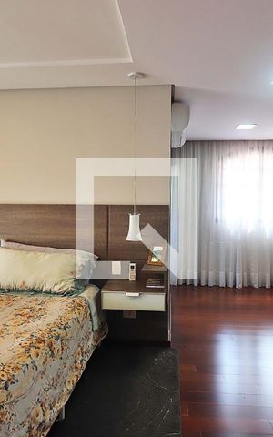 Casa à venda com 316m², 3 quartos e 6 vagasQuarto Suíte