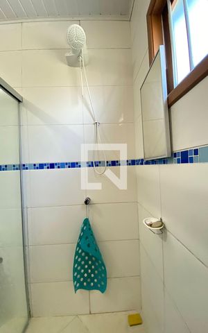 Casa à venda com 130m², 4 quartos e 2 vagasBox do Banheiro