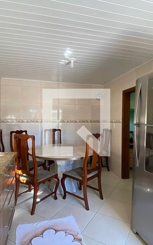 Casa à venda com 130m², 4 quartos e 2 vagasCozinha
