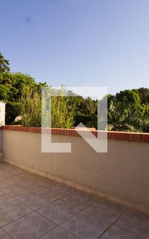 Casa de condomínio à venda com 174m², 4 quartos e 3 vagas Casa de condomínio à venda com 174m², 4 quartos e 3 vagasvaranda