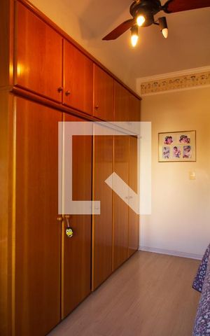 Casa de condomínio à venda com 174m², 4 quartos e 3 vagas Casa de condomínio à venda com 174m², 4 quartos e 3 vagasQuarto 1