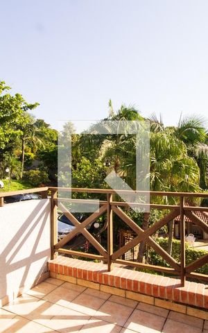 Casa de condomínio à venda com 174m², 4 quartos e 3 vagas Casa de condomínio à venda com 174m², 4 quartos e 3 vagasVaranda da Suite