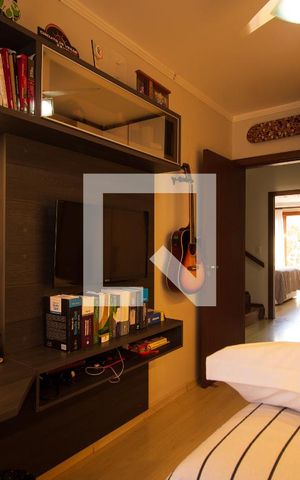 Casa de condomínio à venda com 174m², 4 quartos e 3 vagas Casa de condomínio à venda com 174m², 4 quartos e 3 vagasQuarto 2