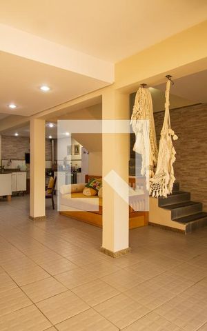 Casa de condomínio à venda com 174m², 4 quartos e 3 vagas Casa de condomínio à venda com 174m², 4 quartos e 3 vagasÁrea Gourmet