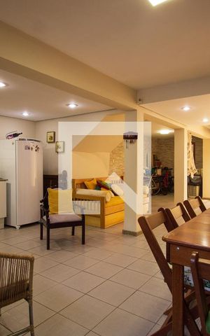 Casa de condomínio à venda com 174m², 4 quartos e 3 vagas Casa de condomínio à venda com 174m², 4 quartos e 3 vagasÁrea Gourmet