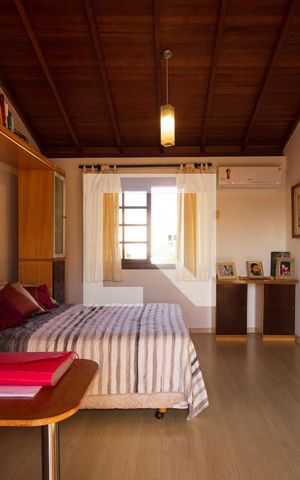 Casa de condomínio à venda com 174m², 4 quartos e 3 vagas Casa de condomínio à venda com 174m², 4 quartos e 3 vagasTerraço