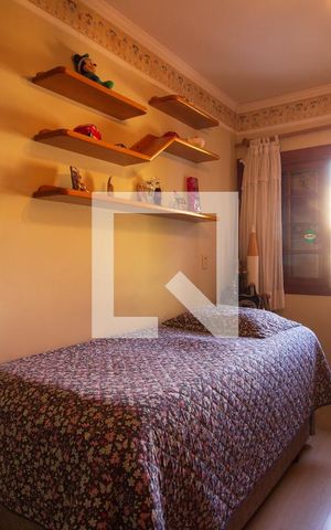 Casa de condomínio à venda com 174m², 4 quartos e 3 vagas Casa de condomínio à venda com 174m², 4 quartos e 3 vagasQuarto 1