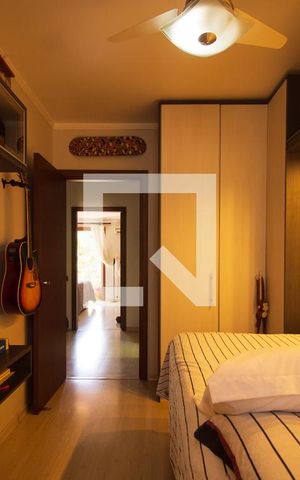 Casa de condomínio à venda com 174m², 4 quartos e 3 vagas Casa de condomínio à venda com 174m², 4 quartos e 3 vagasQuarto 2