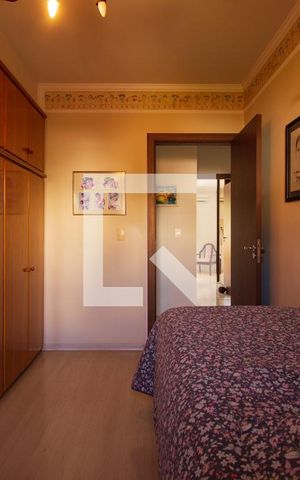 Casa de condomínio à venda com 174m², 4 quartos e 3 vagas Casa de condomínio à venda com 174m², 4 quartos e 3 vagasQuarto 1