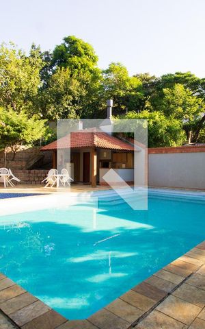 Casa de condomínio à venda com 174m², 4 quartos e 3 vagas Casa de condomínio à venda com 174m², 4 quartos e 3 vagasÁrea comum - Piscina