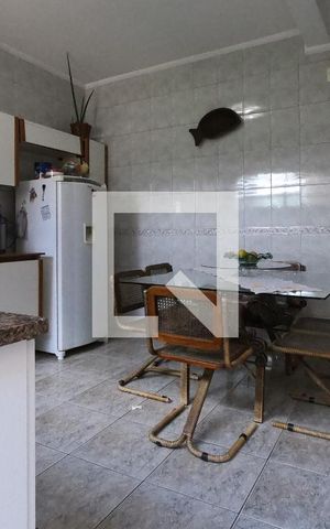 Casa à venda com 198m², 2 quartos e 2 vagasCozinha