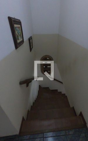 Casa à venda com 198m², 2 quartos e 2 vagasCorredor