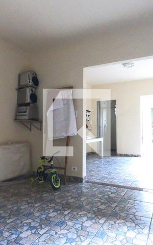Casa à venda com 198m², 2 quartos e 2 vagasÁrea de Serviço