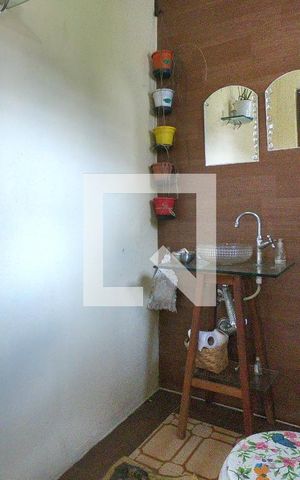 Casa à venda com 198m², 2 quartos e 2 vagasLavabo
