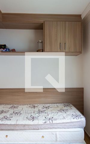 Casa à venda com 202m², 4 quartos e 3 vagas Casa à venda com 202m², 4 quartos e 3 vagasQuarto