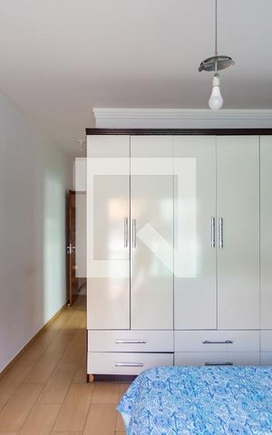 Casa à venda com 202m², 4 quartos e 3 vagas Casa à venda com 202m², 4 quartos e 3 vagasSuíte 2